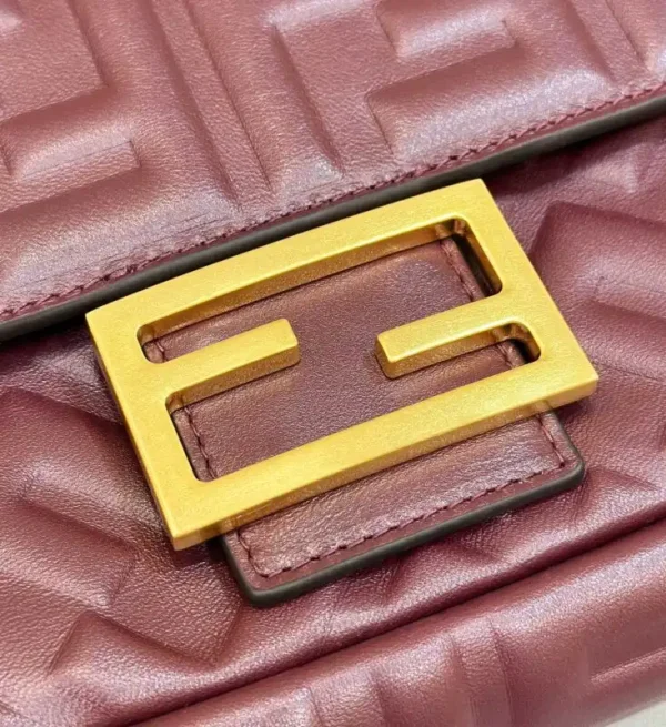 Fendi Baguette Bordeaux - Image 5