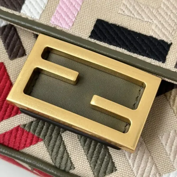 Fendi Baguette Small Beige - Image 5