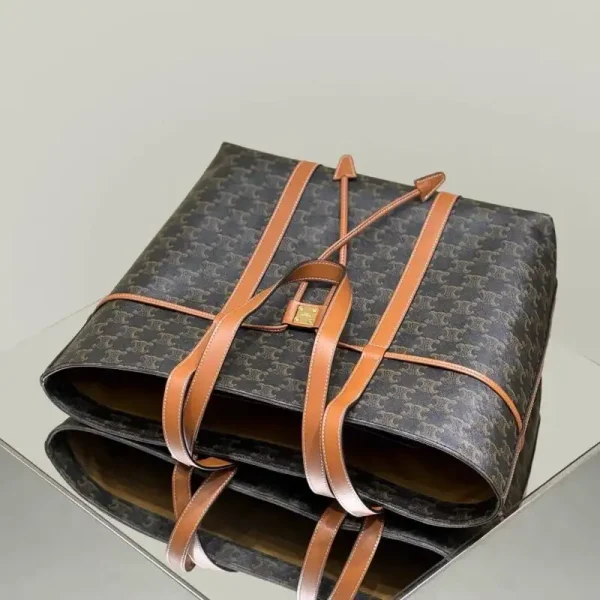 Celine Triomphe Horizontal Cabas - Image 5