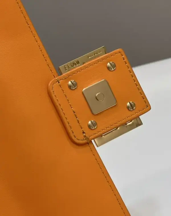 Fendi Baguette Orange - Image 6