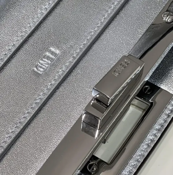 Fendi Peekaboo  Large Silver - Image 6