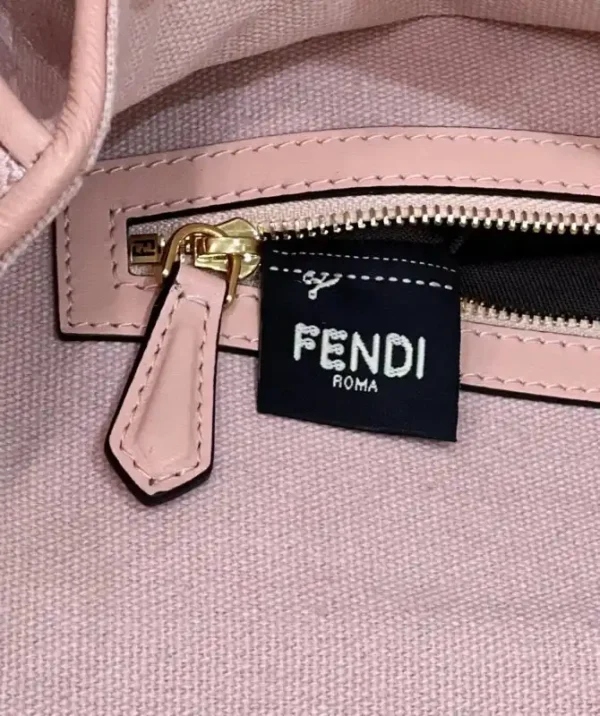 Fendi Baguette FF Pink - Image 5