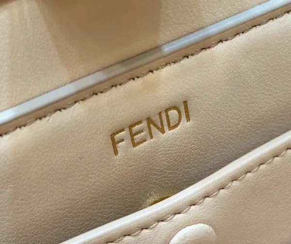 Fendi Peekaboo Large Black - Image 7