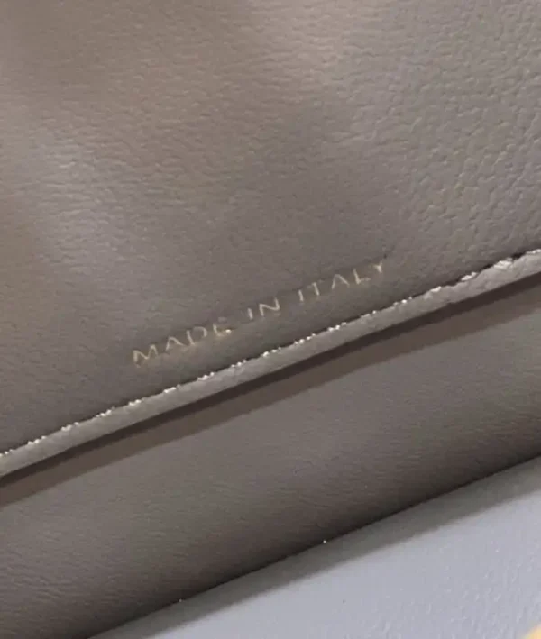 Fendi Peekaboo Medium Beige - Image 7