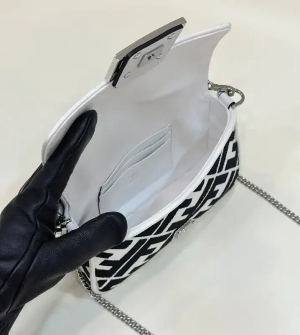 Fendi Baguette Small White - Image 8