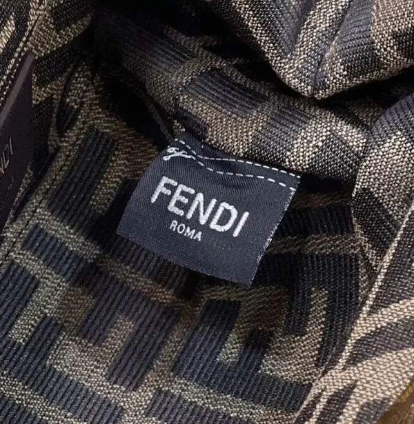 Fendi  First Sky Blue - Image 8
