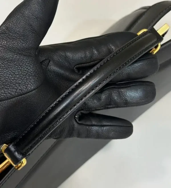 Fendi Peekaboo Large Black - Image 8
