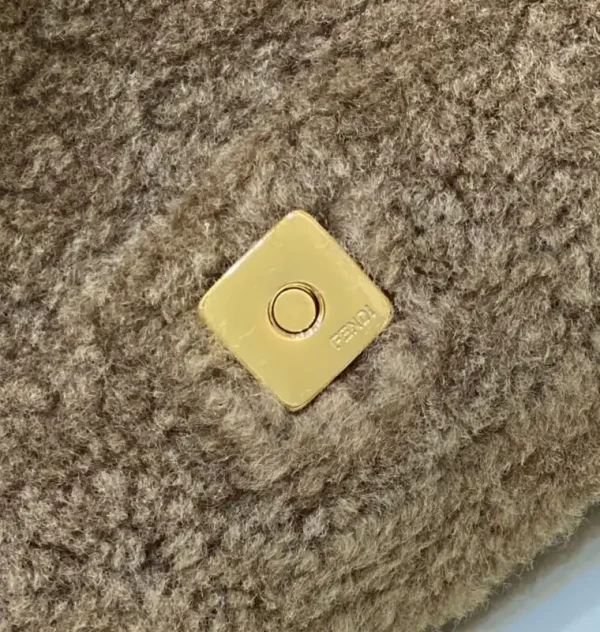Fendi Baguette Brown Wool - Image 8