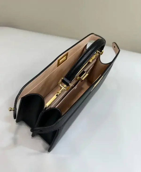 Fendi Peekaboo Large Black - Image 9
