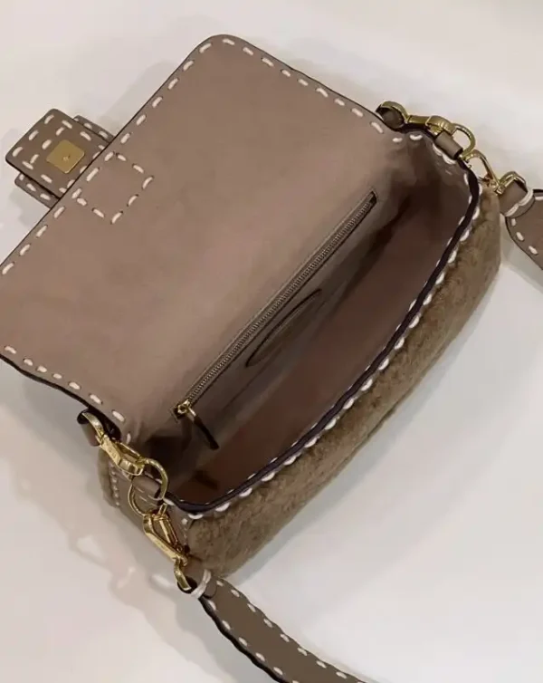 Fendi Baguette Brown Wool - Image 9