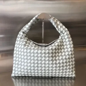 Bottega Veneta Hop Wave