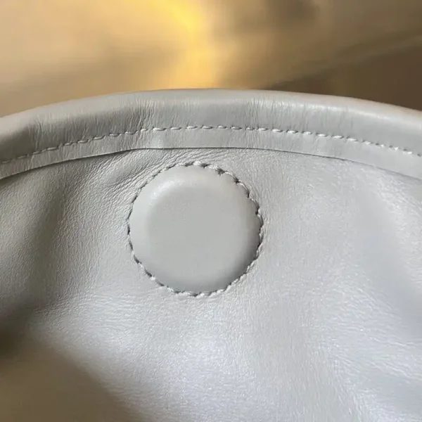 Bottega Veneta Hop Wave - Image 7