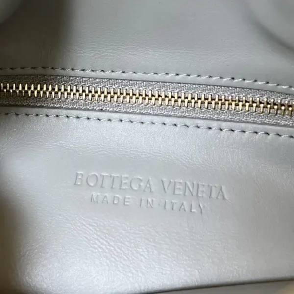 Bottega Veneta Hop Wave - Image 8