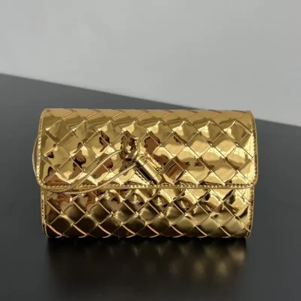 Bottega Veneta Andiamo Clutch Wallet - Image 2