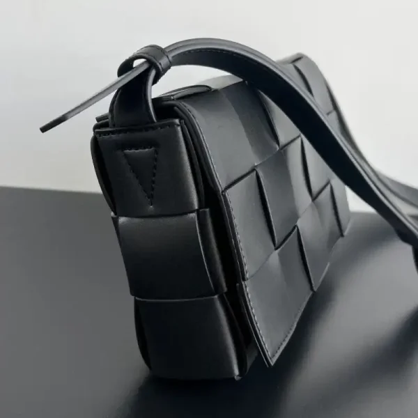 Bottega Veneta Cassette 2.0 Black - Image 2