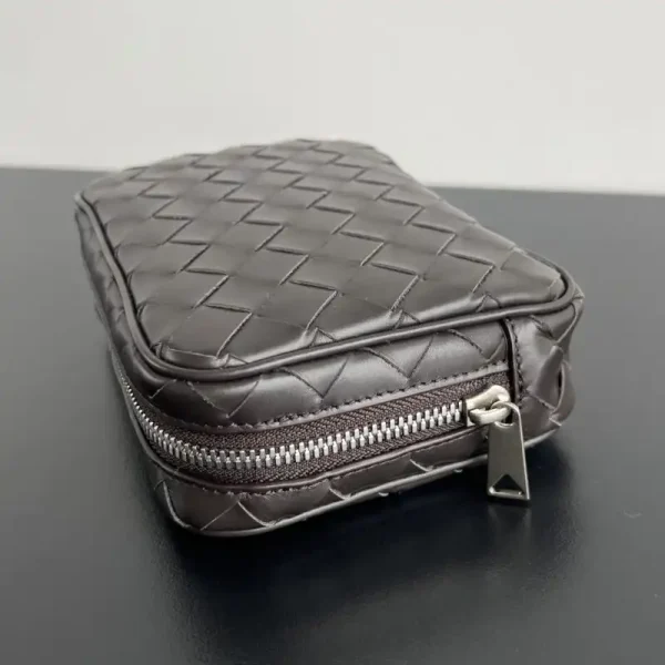 Bottega Veneta Small Clutch - Image 3