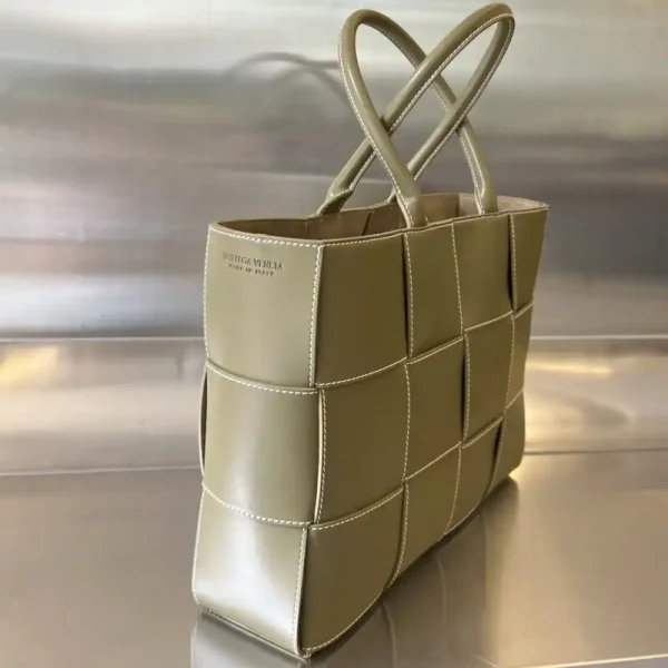 Bottega Veneta Arco Tote Milk Tea - Image 2