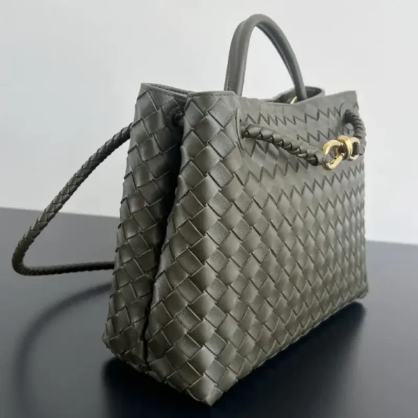 Bottega Veneta Andiamo Medium - Image 3