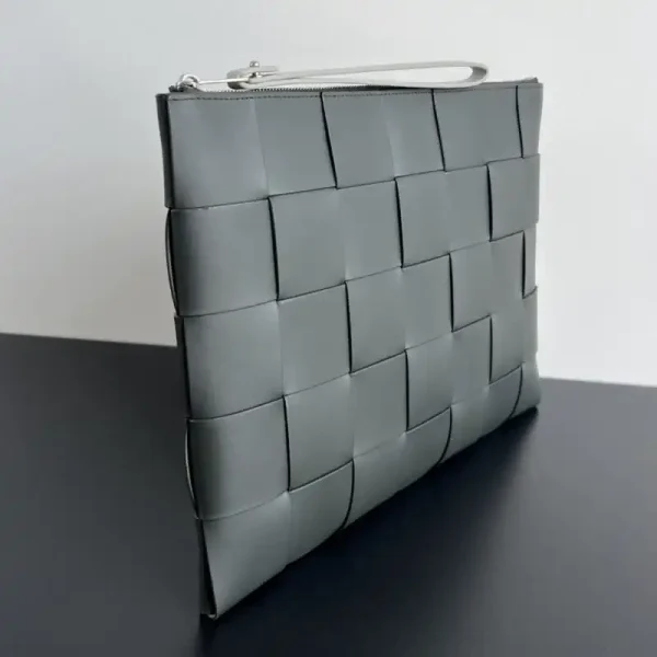 Bottega Veneta Clutch 2.0 - Image 10