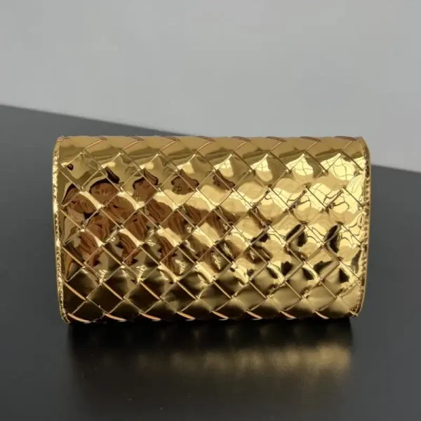 Bottega Veneta Andiamo Clutch Wallet - Image 5