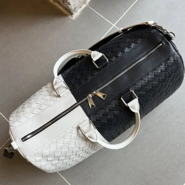 Bottega Veneta Travel Bag Black White - Image 3