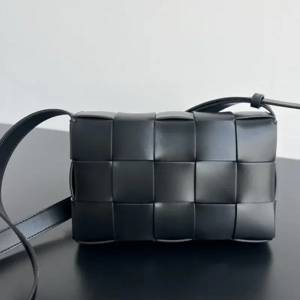 Bottega Veneta Cassette 2.0 Black - Image 3