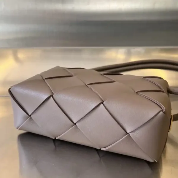 Bottega Veneta Cassette Camera Bag - Image 7