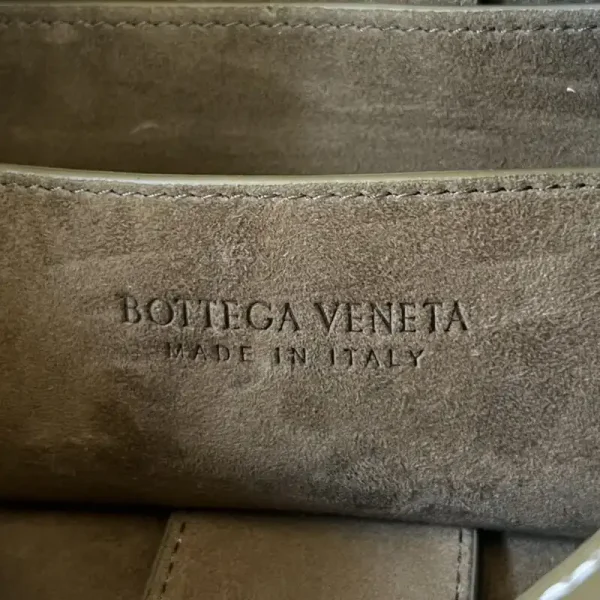 Bottega Veneta Cassette Camera Bag - Image 5