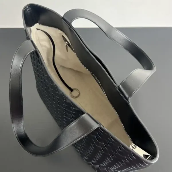 Bottega Veneta Large Tote - Image 3