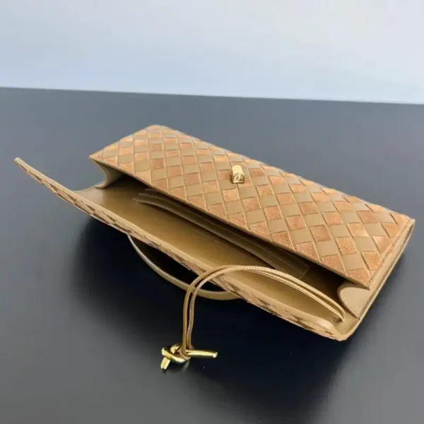 Bottega Veneta Wallet Clutch - Image 10