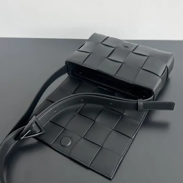 Bottega Veneta Cassette 2.0 Black - Image 6