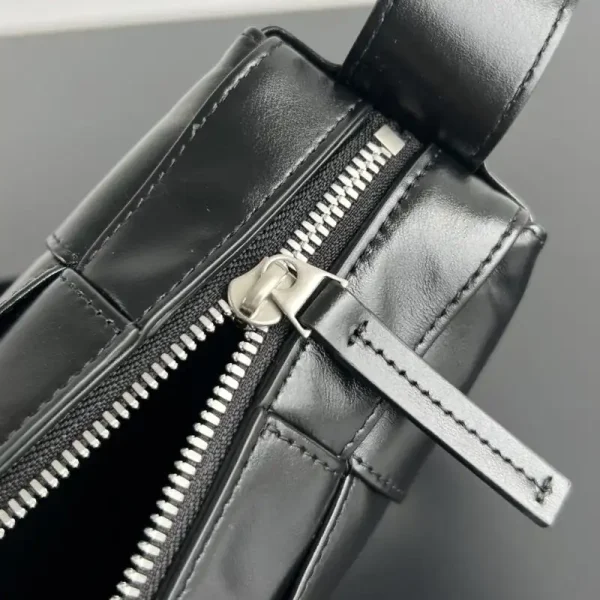Bottega Veneta Arco Camera Bag - Image 6