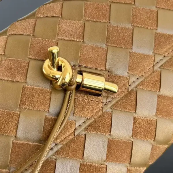 Bottega Veneta Wallet Clutch - Image 5