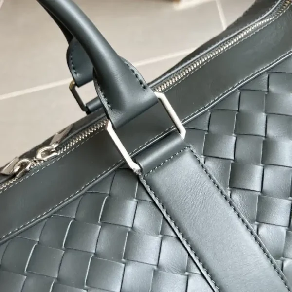 Bottega Veneta Travel Bag Grey - Image 7