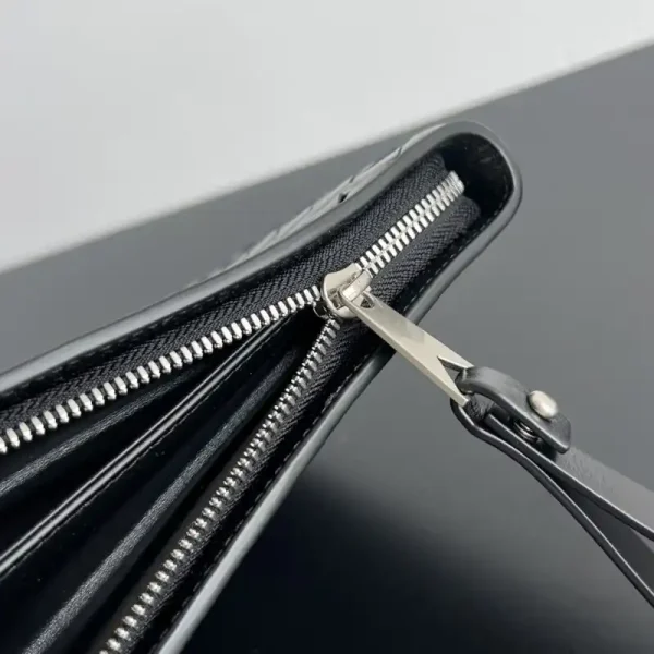 Bottega Veneta Man Clutch - Image 3