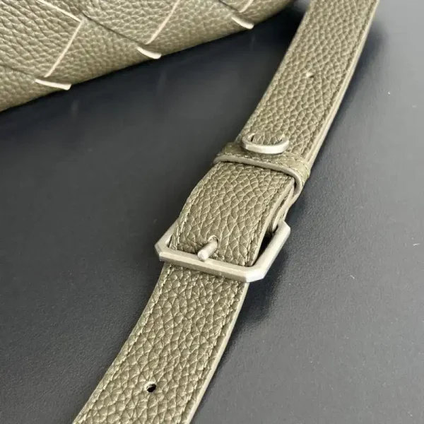 Bottega Veneta Camera Bag - Image 2