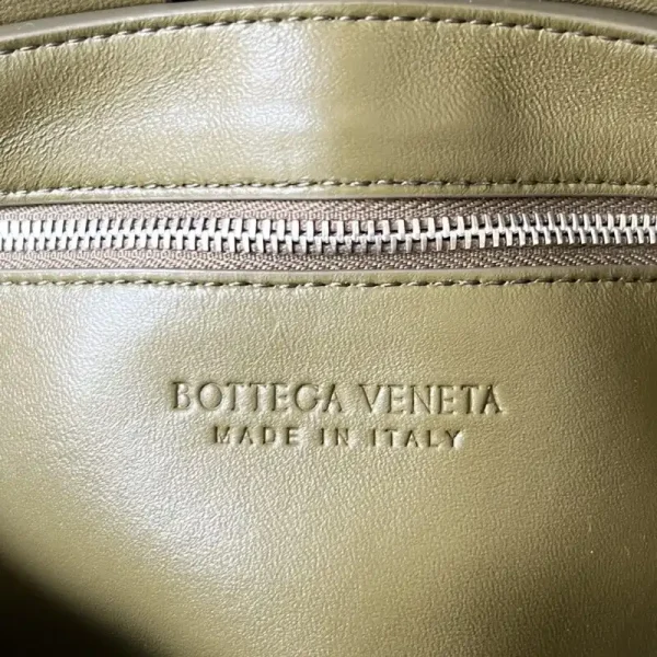 Bottega Veneta Cassette With Versatile Strap - Image 4