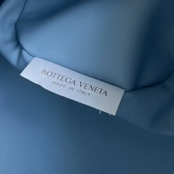 Bottega Veneta Shoulder Bag - Image 10