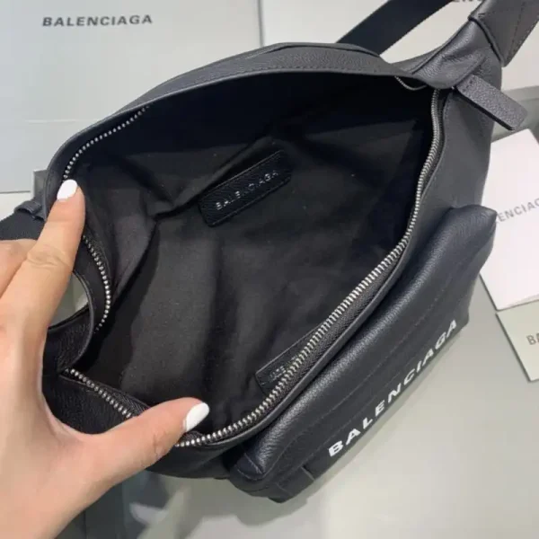 Balenciaga Everyday Bag Black - Image 6