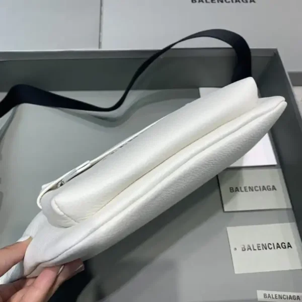 Balenciaga Everyday Bag White - Image 4