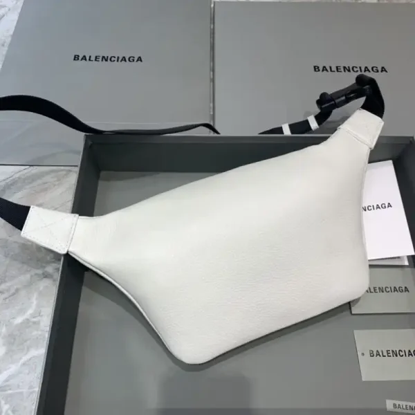 Balenciaga Everyday Bag White - Image 5