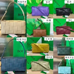 Bottega Veneta  Cassette Brick