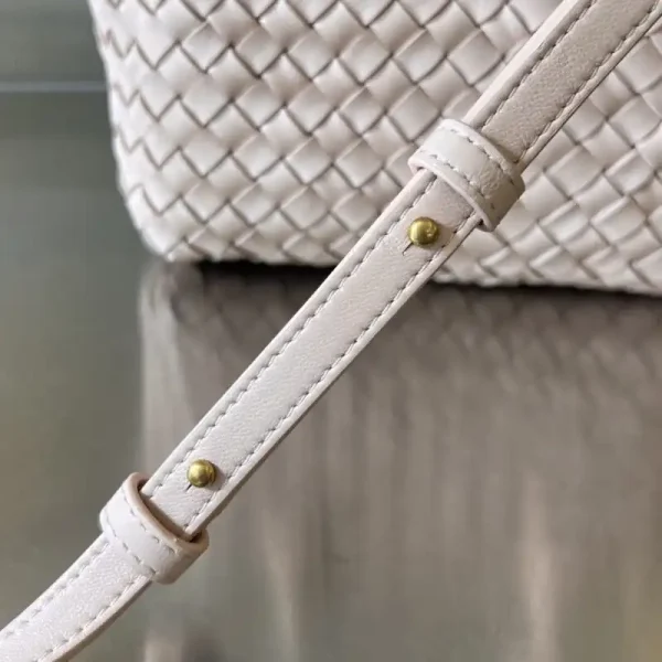 Bottega Veneta  Cabat Tote - Image 12