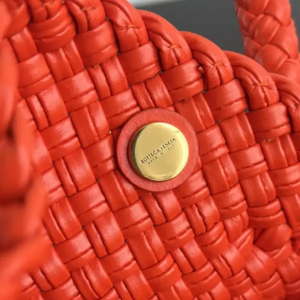 Bottega Veneta  Tosca Red - Image 6