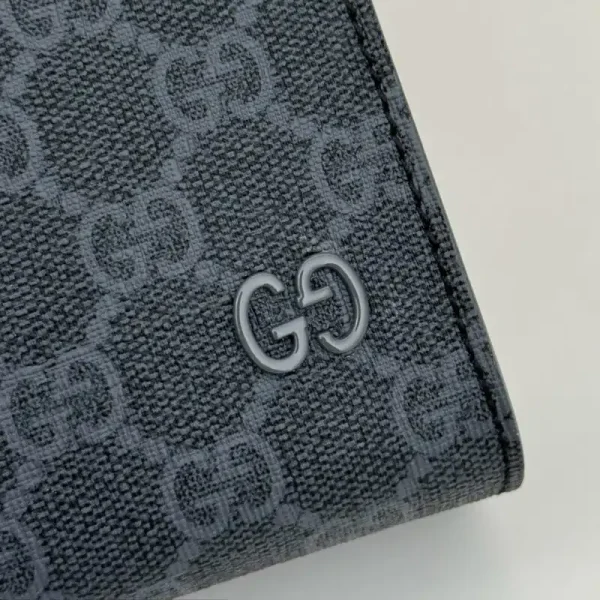 Gucci  GG Canvas Pouch Blue - Image 2
