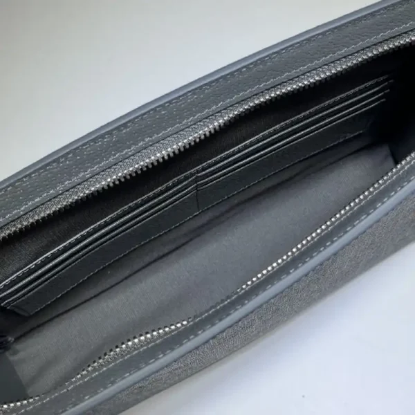 Gucci  GG Canvas Pouch Blue - Image 5