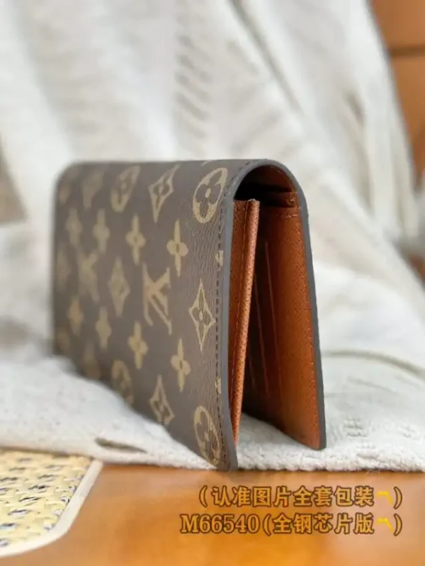Louis Vuitton Brazza Wallet Brown - Image 2