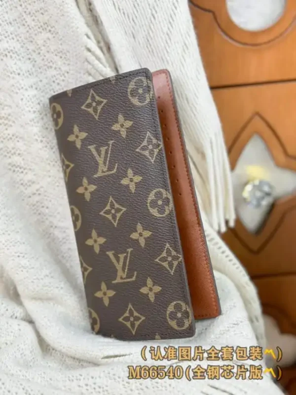 Louis Vuitton Brazza Wallet Brown - Image 7