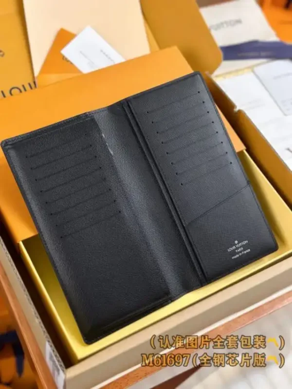 Louis Vuitton Brazza Wallet Black - Image 4