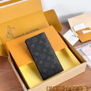 Louis Vuitton Brazza Wallet Black